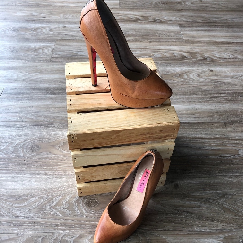 Betsey Johnson Chestnut “Leather” Heels